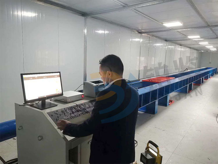 鋼絲繩臥式拉力試驗(yàn)機(jī) 鋼絲繩臥式拉力試驗(yàn)機(jī)